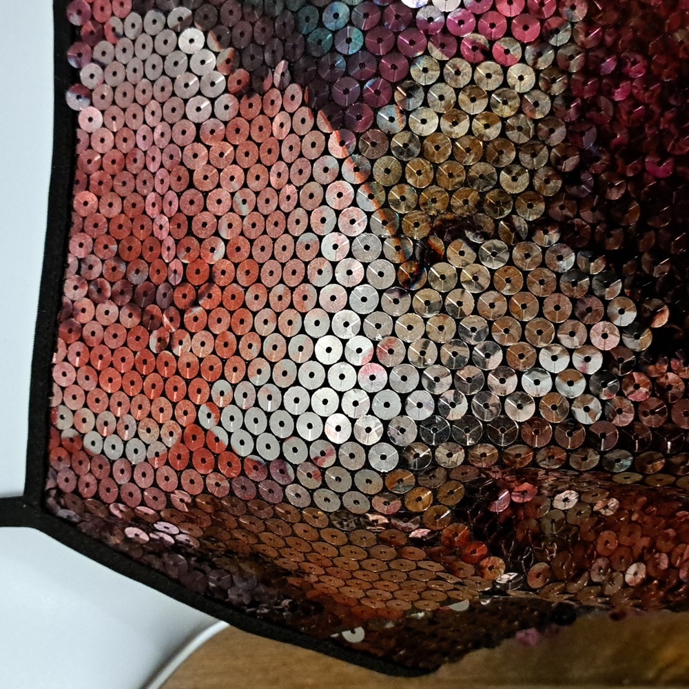 Express sequined top - Picture 2 of 8